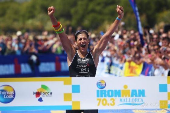 L'austriaca Lisa Hutthaler trionfa all'Ironman 70.3 St. Polten