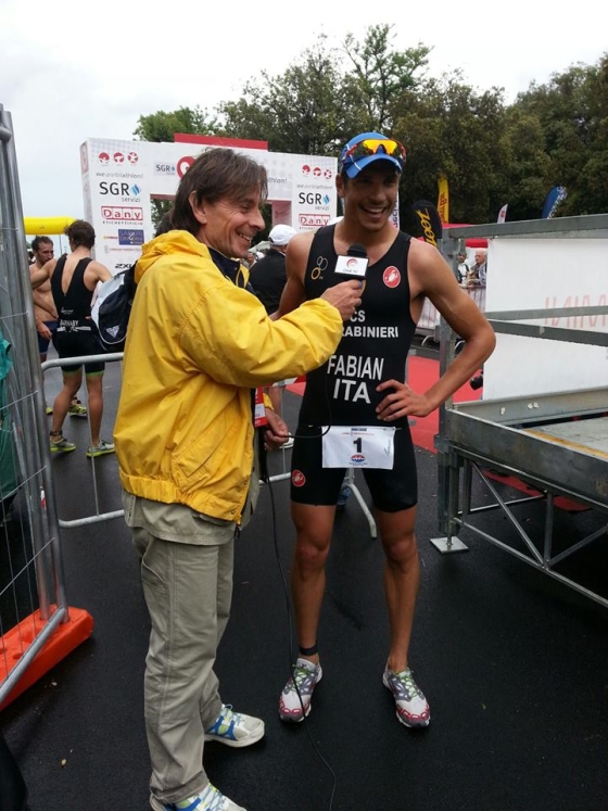Alessandro Fabian, vincitore del Triathlon Sprint di Rimini, intervistato da Ricky Mezzera (foto DNardone/FCZ.it)