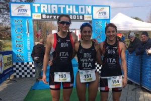 DDS Power: Luisa Iogna Prat ha preceduto al traguardo del Triathlon Sprint di Barzanò le compagne di squadra Beatrice Taverna e Francesca Invernizzi (Foto ©FCZ.IT)