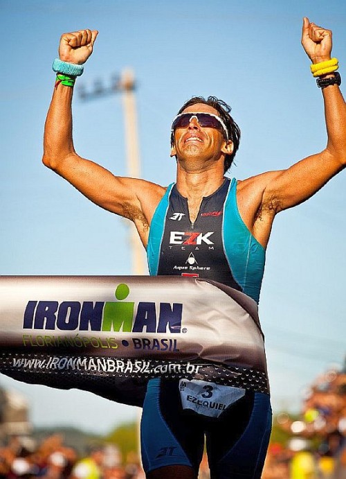 L'argentino Ezequiel Morales vince a Florianopolis l'Ironman Brasil 2012