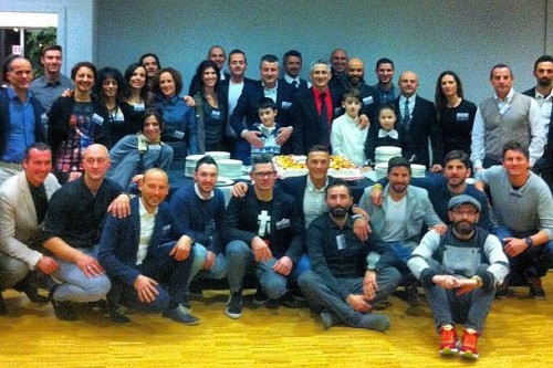 Foto di gruppo per la presentazione della Civitanova Triathlon 2015