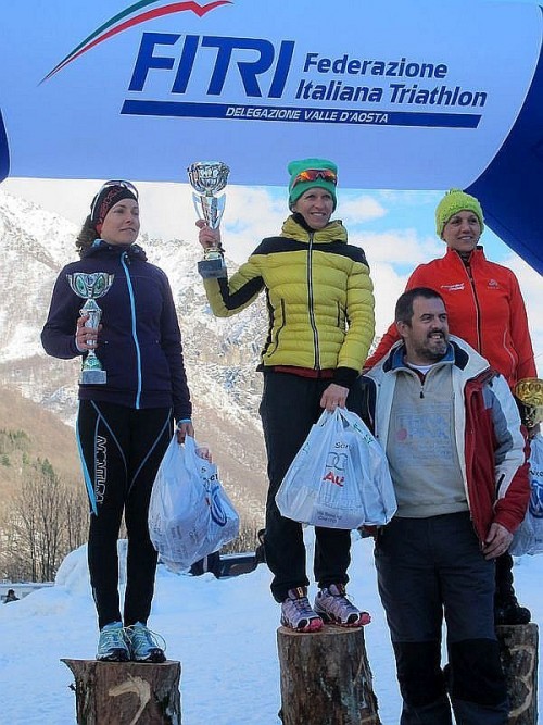 Il podio femminile del Winter Trathlon Chialamberto 2015