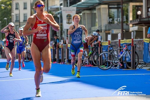 Anna Maria Mazzetti in azione agli Europei di triathlon olimpico 2015 (Foto: Federazione Italiana Triathlon/FITri.it)