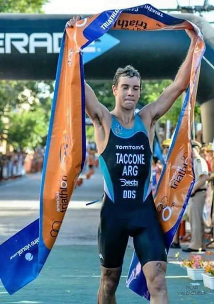 Luciano Taccone trionfa a Buenos Aires il 27 novembre 2016 nel triathlon olimpico valido per i Campionati Panamericani