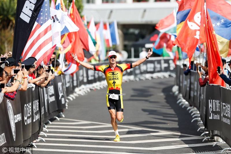 Sam Betten vince l'Ironman 70.3 Xiamen 2017 (Foto ©IRONMAN 70.3 Xiamen / Wanda Group)