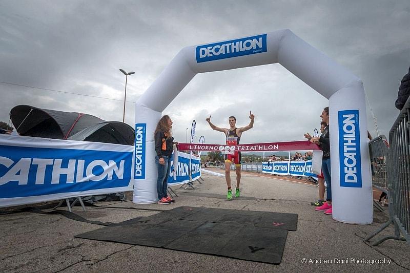 Mattia Morelli del CUS Parma vince il Triathlon Sprint Livorno del 6 maggio 2018