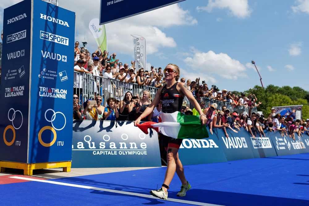 L'italiana Verena Steinhauser è terza all'ITU Triathlon World Cup di Losanna, disputata sabato 18 agosto 2018 (Foto ©ITU Media / Petko Beier)