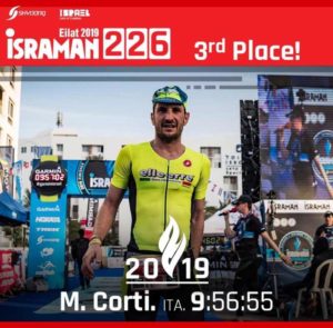 All'esordio tra i PRO Marco Corti (Zerotrenta Triathlon Brescia) sale sul terzo gradino del podio dell'Israman Eilat 2019 Full Distance (Foto ©Israman Eilat).