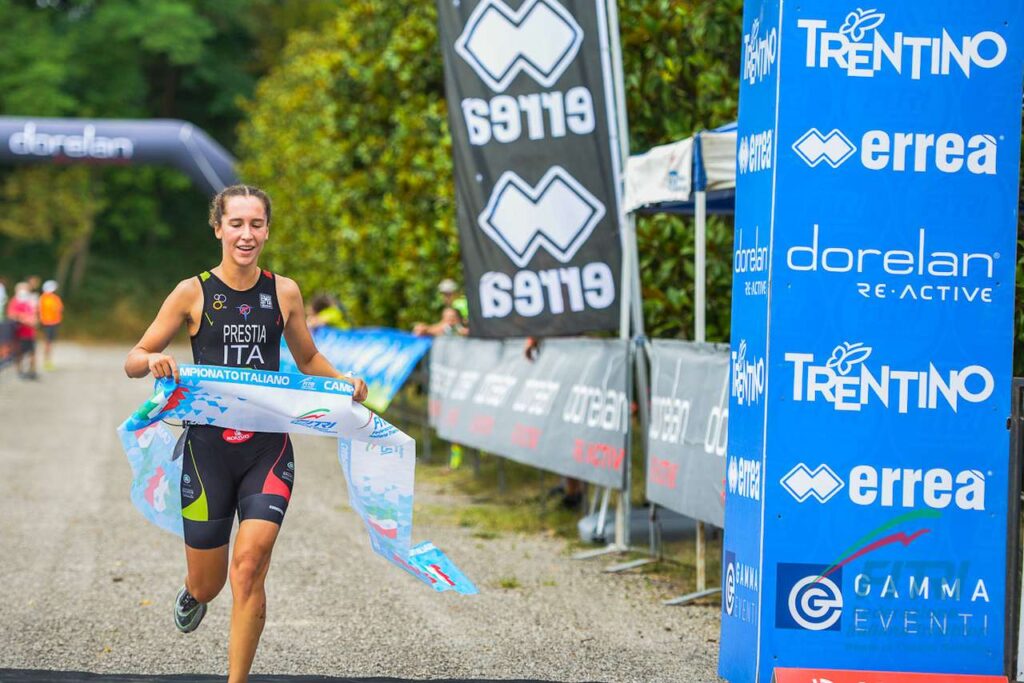 Angelica Prestia vince il titolo italiano 2021 di triathlon Junior