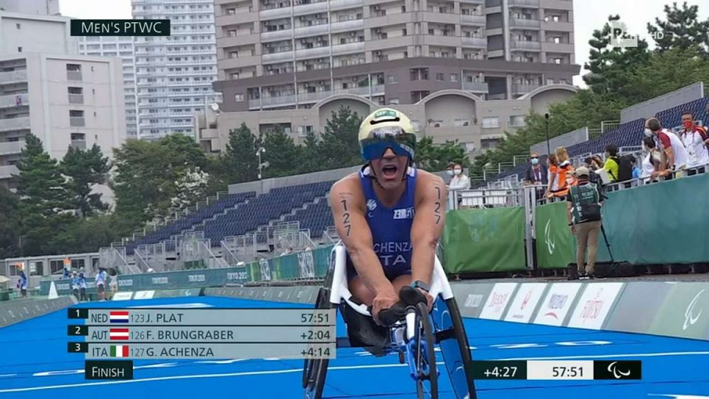 Domenica 29 agosto 2021, Giovanni Achenza taglia il traguardo al terzo posto nelle Paralimpiadi di Tokyo 2020