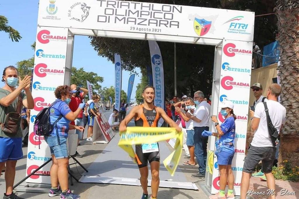 Enrico Schiavino vince domenica 29 agosto 2021 il Triathlon Olimpico di Mazara del Vallo 6.0