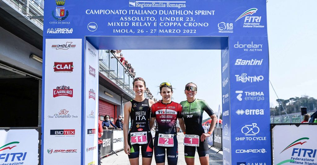 Campionati Italiani Duathlon Sprint 2022, Autodromo Imola: il podio femminile (Foto: Tiziano Ballabio / FITri.it)