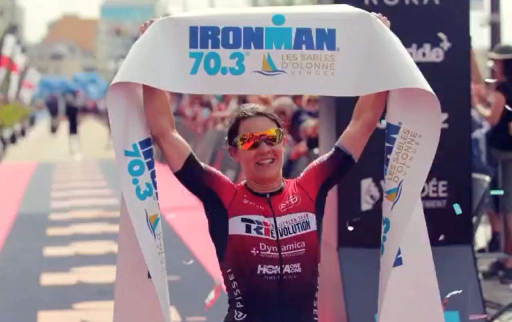 Marta Bernardi vince l'Ironman 70.3 Sables D'Olonne 2022!