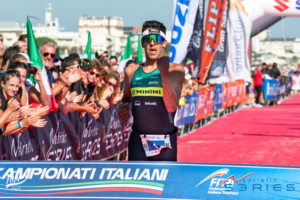C.I. Triathlon Cervia 2023: titolo assoluto per Gianluca Pozzatti (Foto © Flipper Triathlon / Roberto Del Bianco)