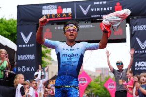 Tomas Rodriguez Hernandez vince a sorpresa l'Ironman Texas 2024